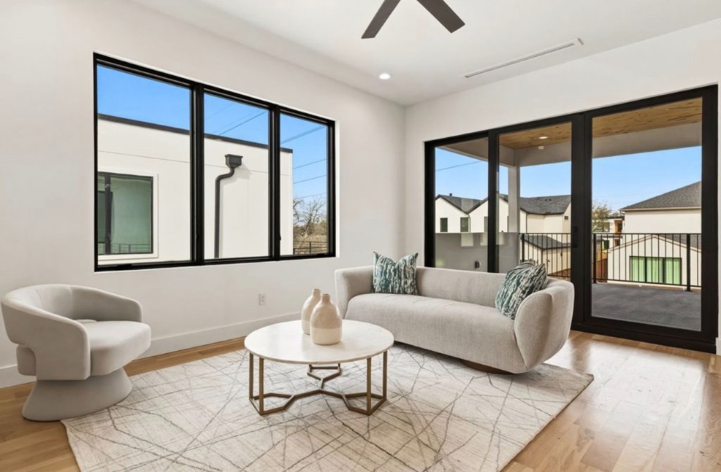 3905 Wendom Drive — photo 19